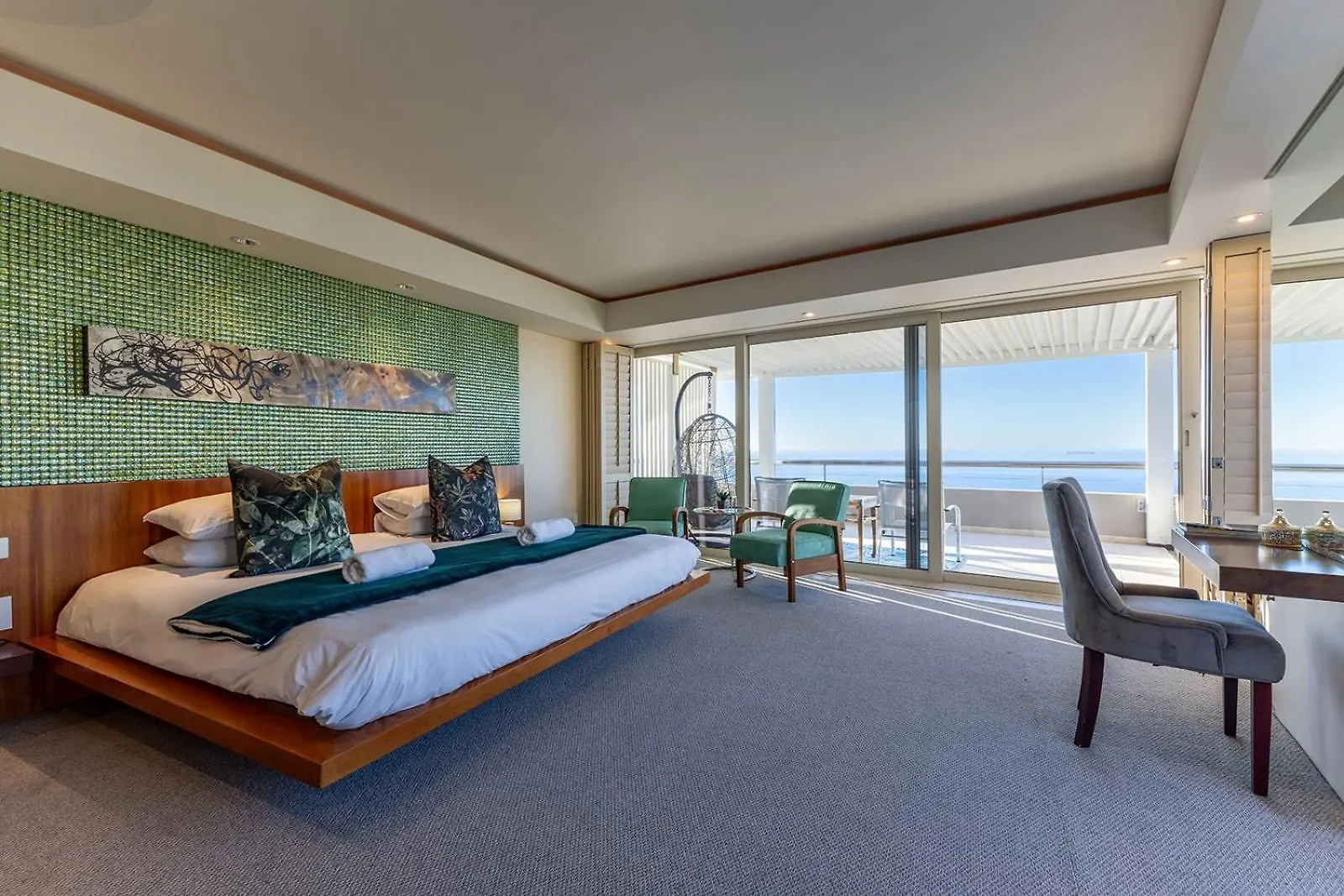 The Marvel Beach House Cape Town Guest house
