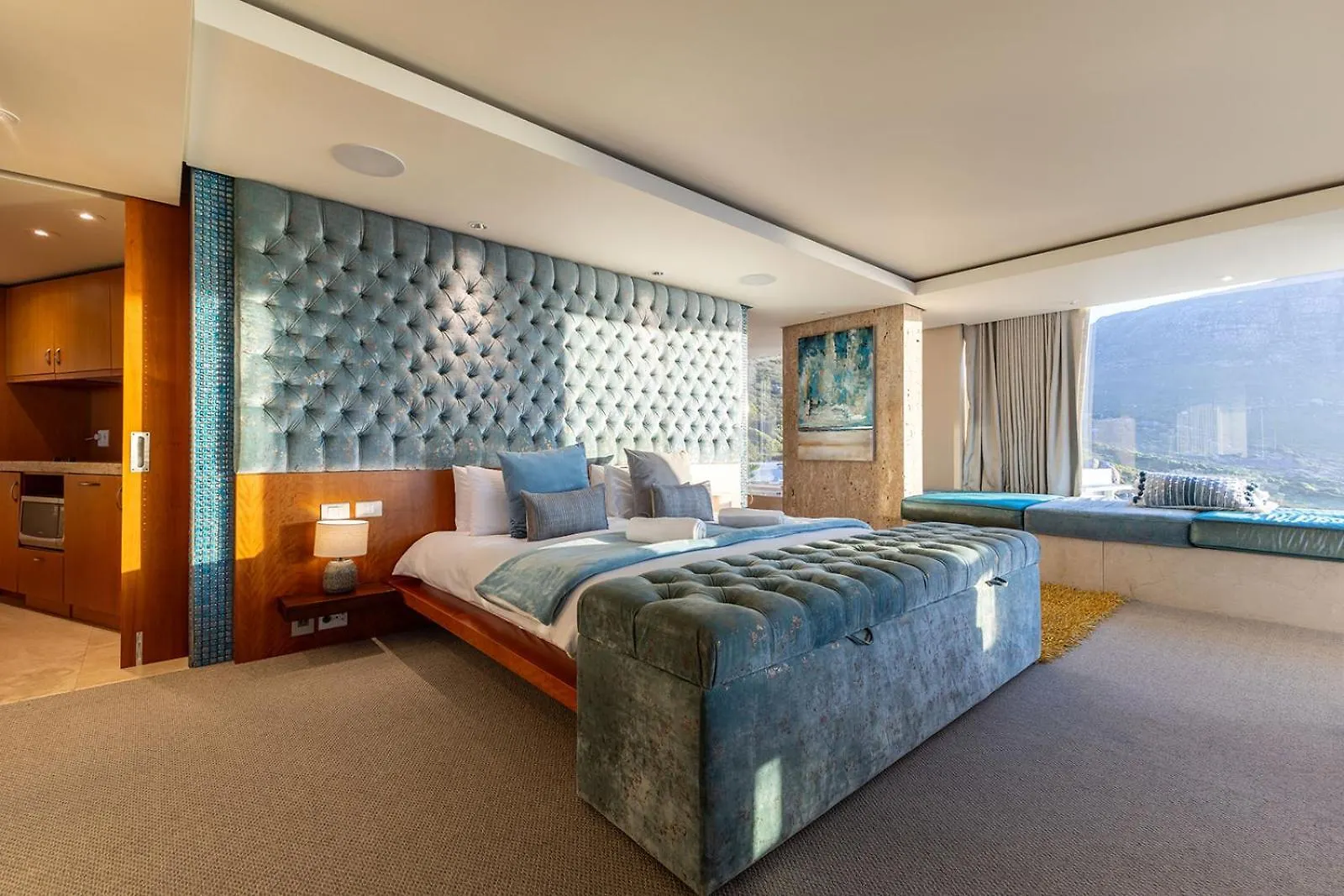 The Marvel Beach House Llandudno Guest house